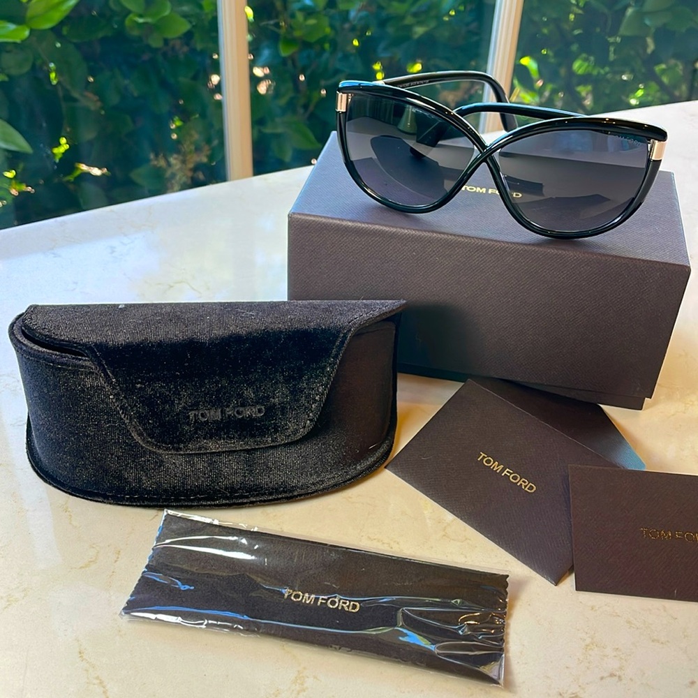 TOM FORD SUNGLASSES - Picture 2 of 10